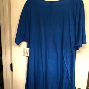 LuLaRoe Tops - Ocean Blue Tunic (LuLa Roe Perfect T) LuLaRoe Tops - Ocean Blue Tunic (LuLa Roe Perfect T)